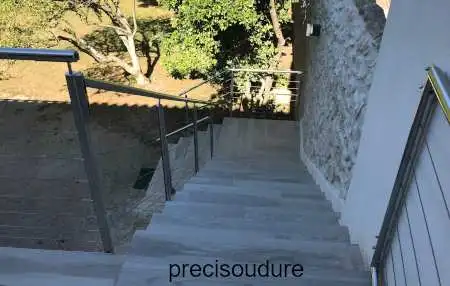 Garde-corps dans un escalier